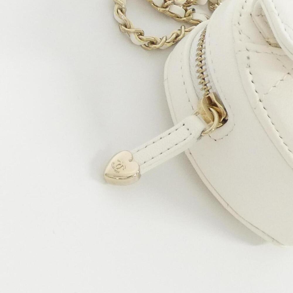 CHANEL White Wallet - Picture 4 of 6